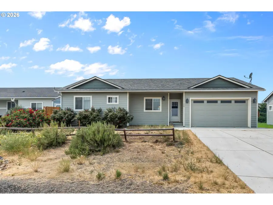 229 Alfalfa Dr, Culver, OR 97734 - #2
