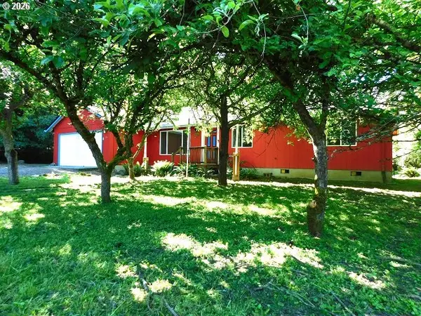255 D St, Vernonia, OR 97064