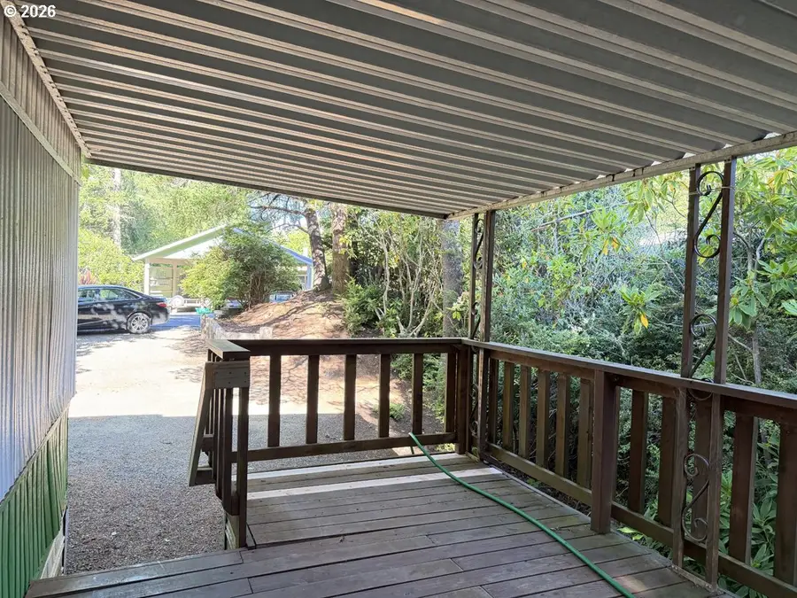 1600 Rhododendron Dr #196, Florence, OR 97439 - #3