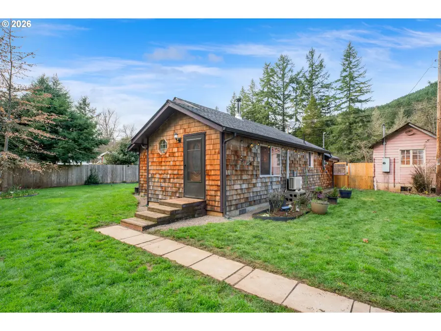 37727 Row River Rd, Dorena, OR 97434 - #2