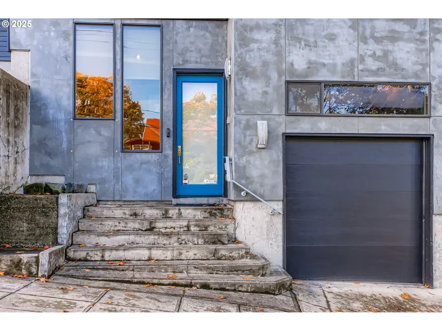 6515 S Corbett Ave, Portland, OR 97239 - Image #2