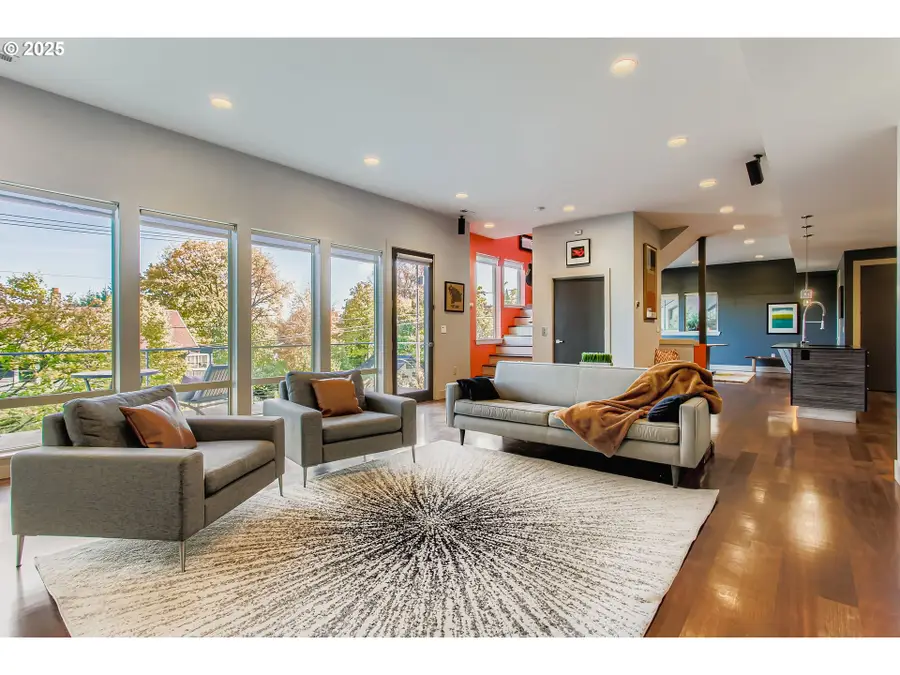 6515 S Corbett Ave, Portland, OR 97239 - Image #3