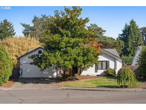 17025 NW Meadow Grass Dr, Beaverton, OR 97006