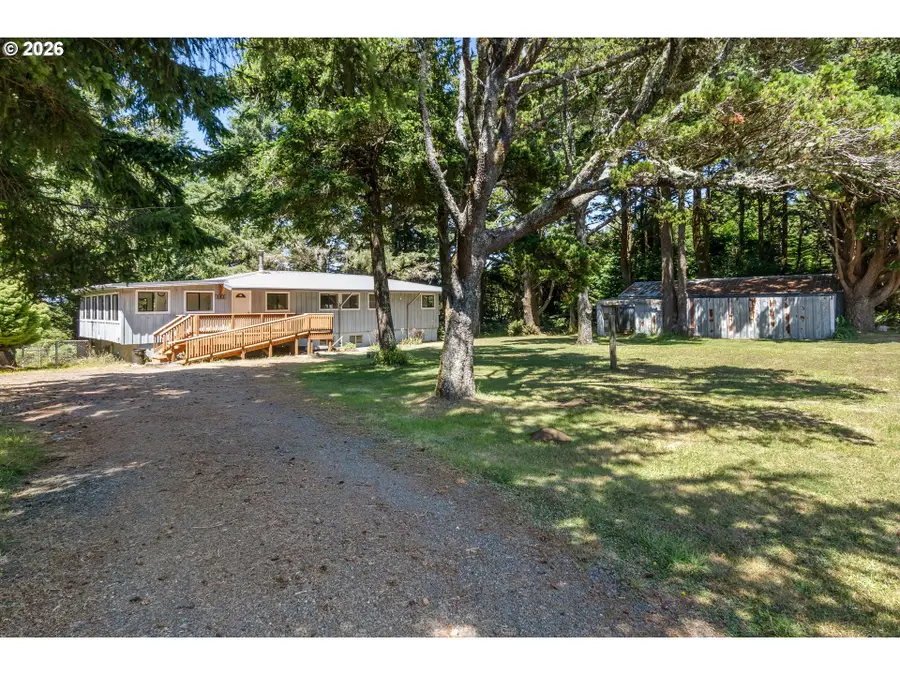 253 Coast Guard Hill Rd, Port Orford, OR 97465 - #2