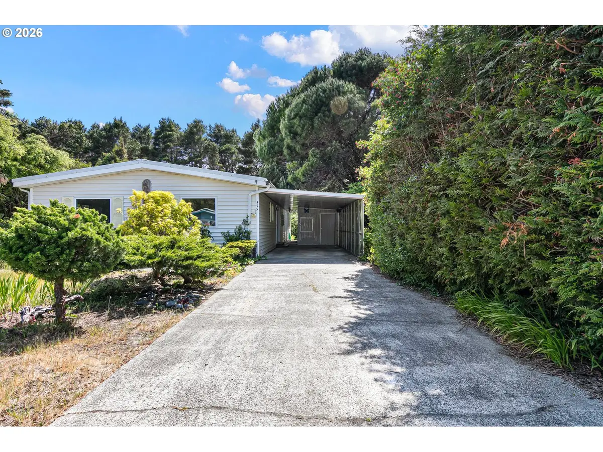 1600 Rhododendron Dr, Florence, OR 97439 - #1