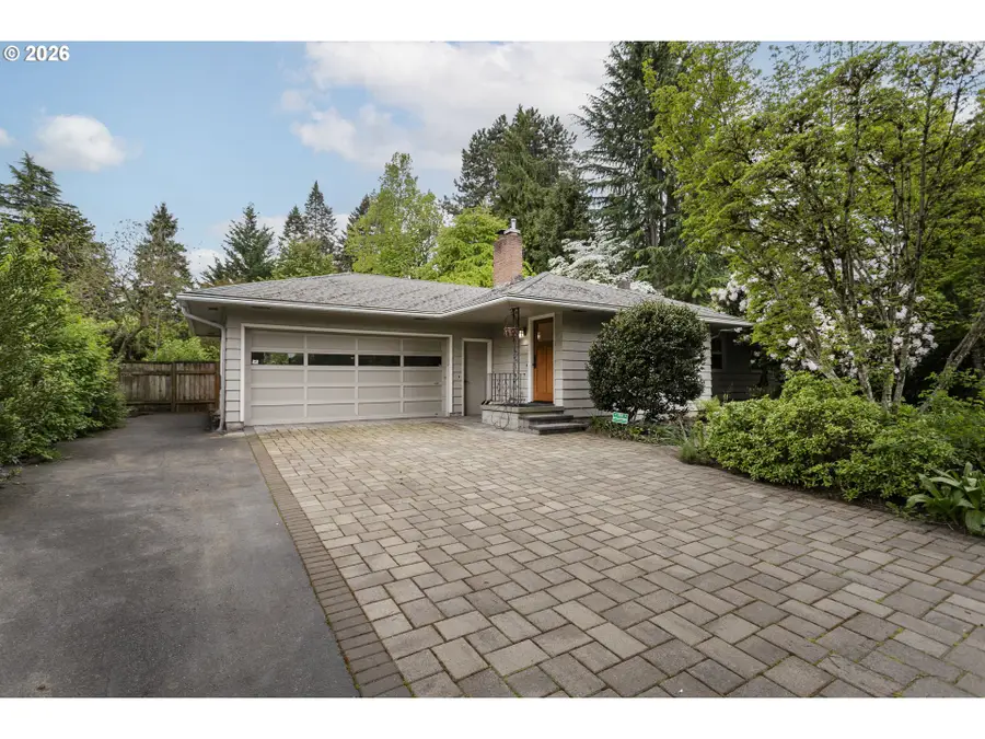 4255 Calaroga Cir, Northwest Clackamas, OR 97068 - #2