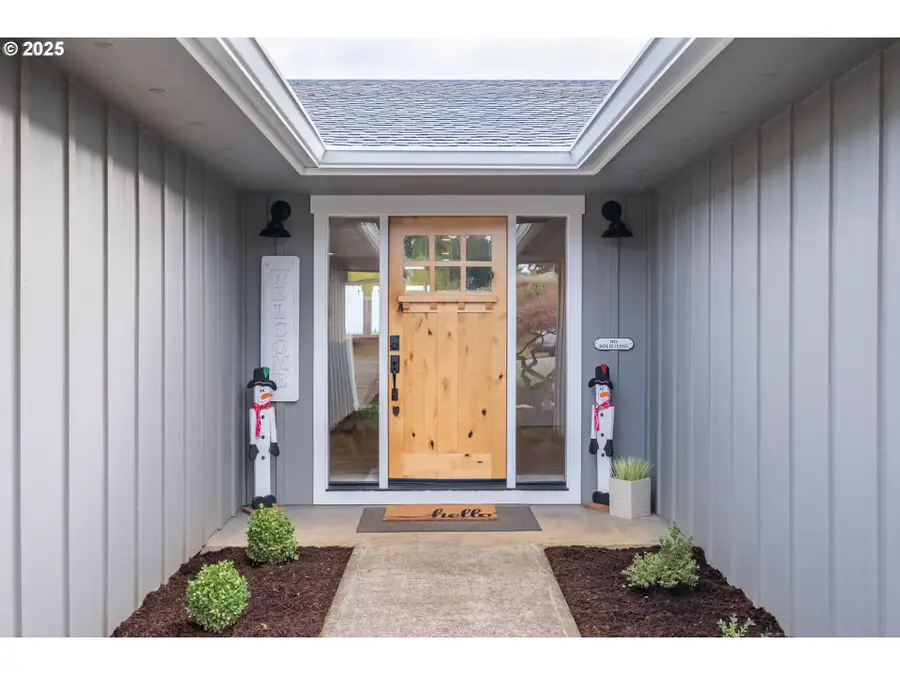 2164 37th Ave, Salem, OR 97304 - Image #3