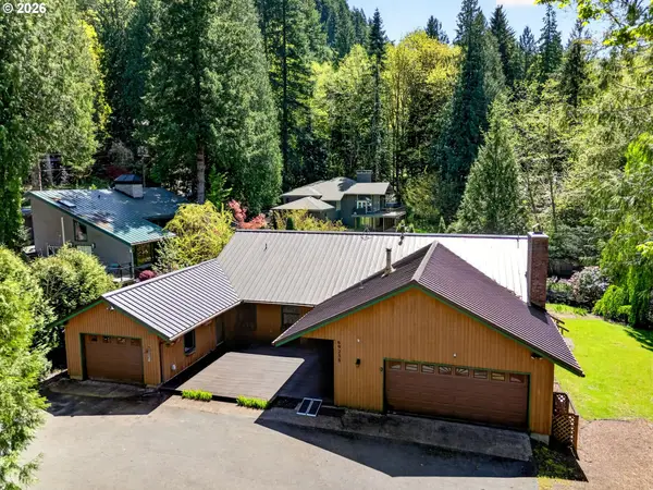 69238 E Fairway Ave, Welches, OR 97067