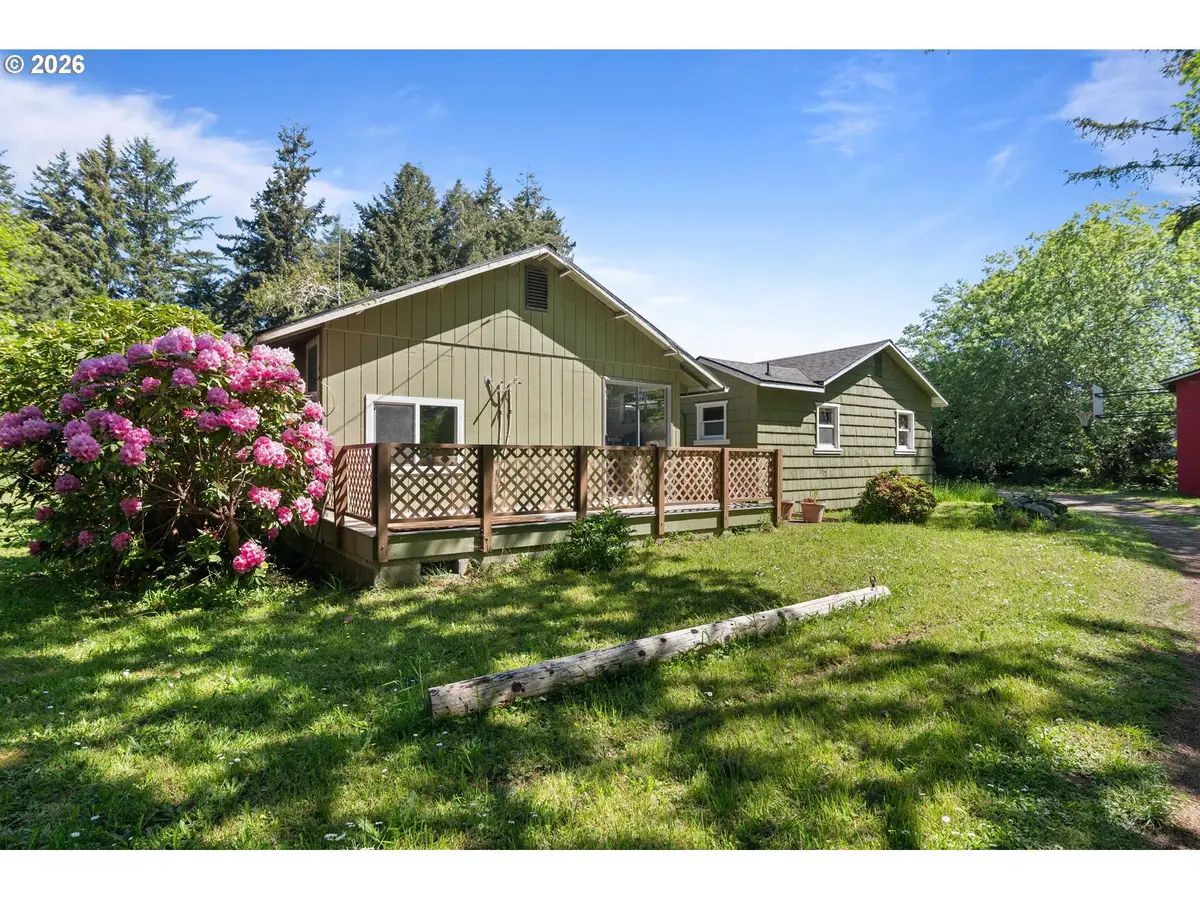 803 Ohio Ave, Bandon, OR 97411 - #1