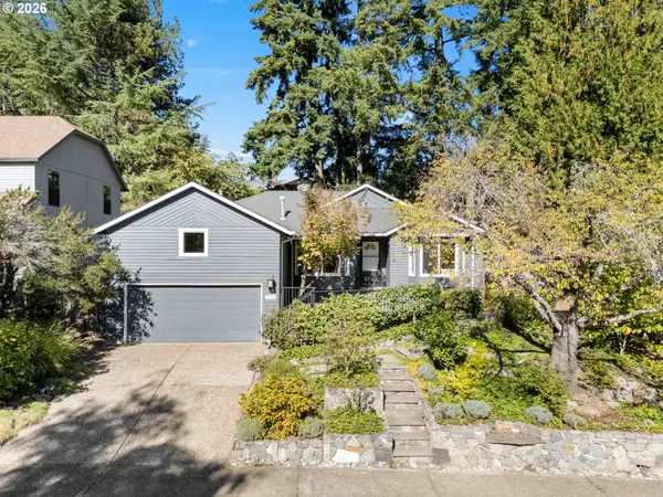 5834 SW 59th Ct, Portland, OR 97221