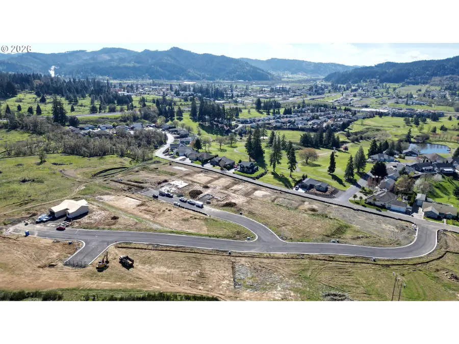 842 Otis Ave #Lot 17, Sutherlin, OR 97479 - #3
