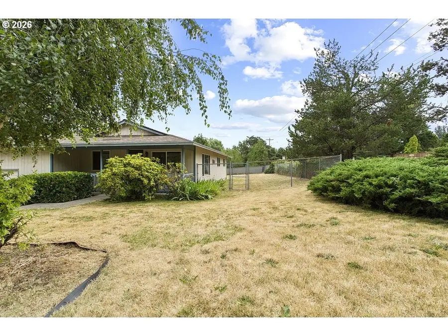 130 SE 21st St, Troutdale, OR 97060 - #2