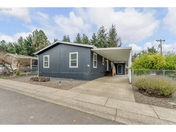 112 SE Twin Oaks Loop, Winston, OR 97496