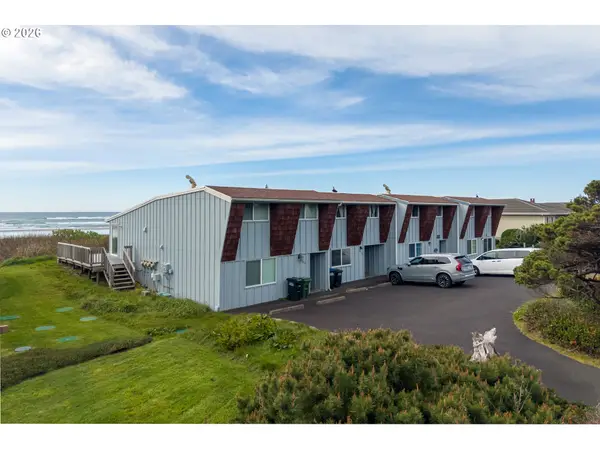 3300 NW Oceania Dr, Waldport, OR 97394