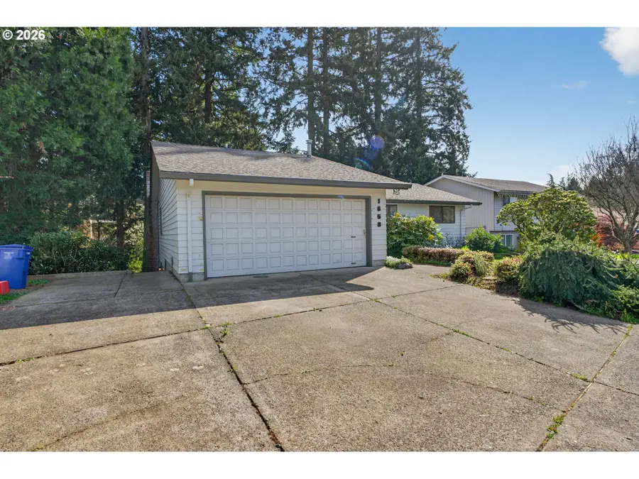 1668 NW 14th Dr, Gresham, OR 97030 - #3