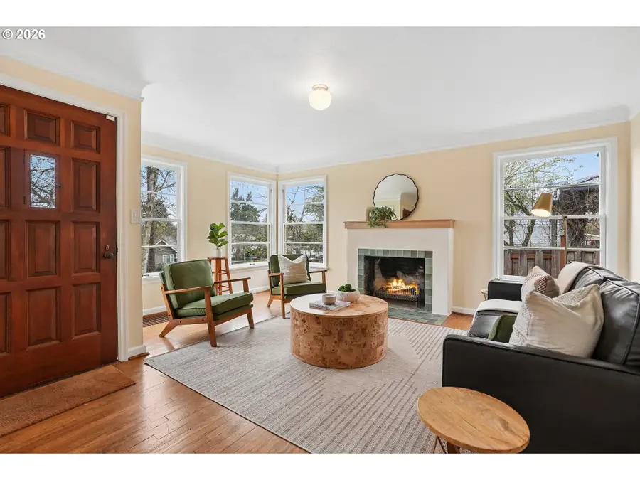 120 NE Beyrl Ter, Portland, OR 97220 - #3