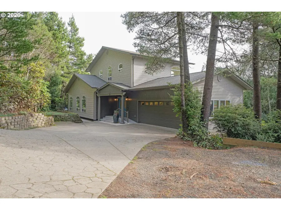 5816 Martin Rd, Florence, OR 97439 - #3