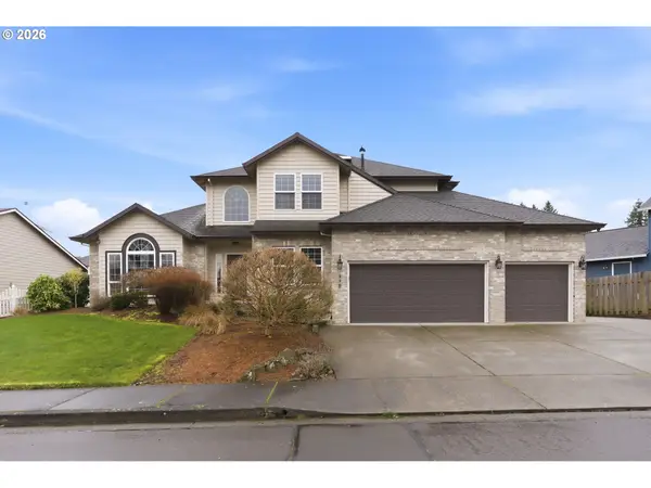 350 SW 37th Ter, Gresham, OR 97080