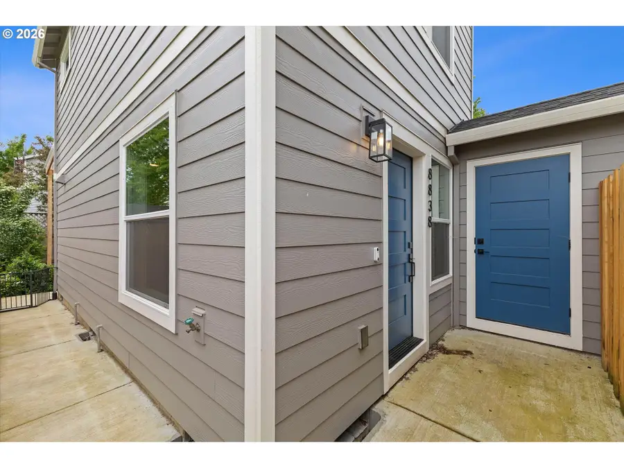 8838 N Drummond Ave, Portland, OR 97217 - #2