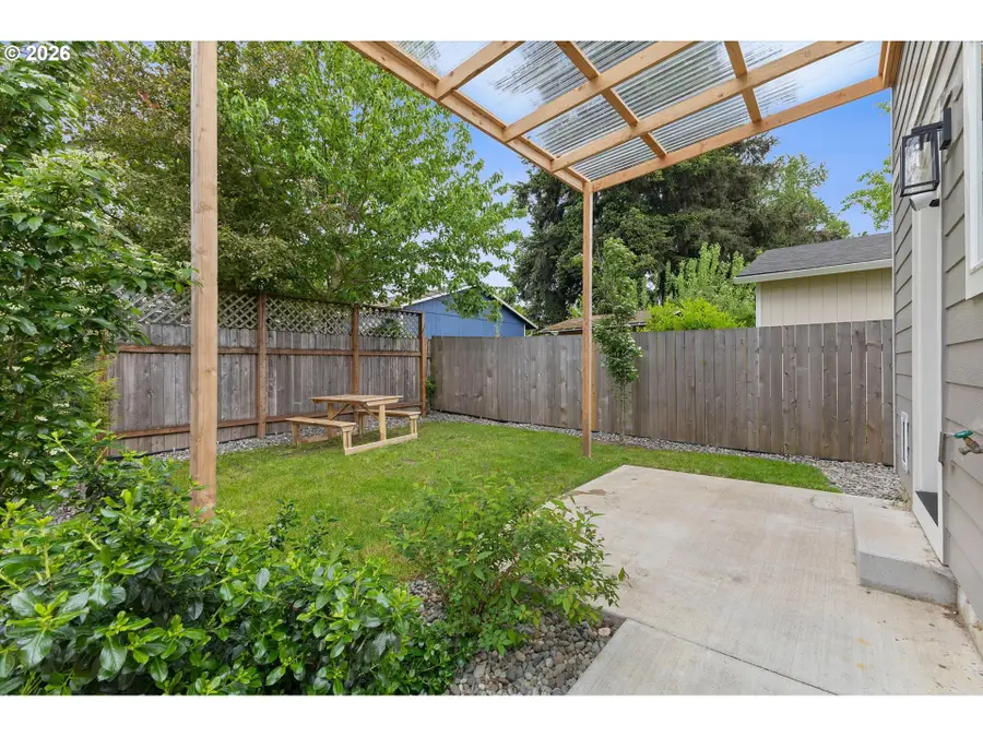 8838 N Drummond Ave, Portland, OR 97217 - #3