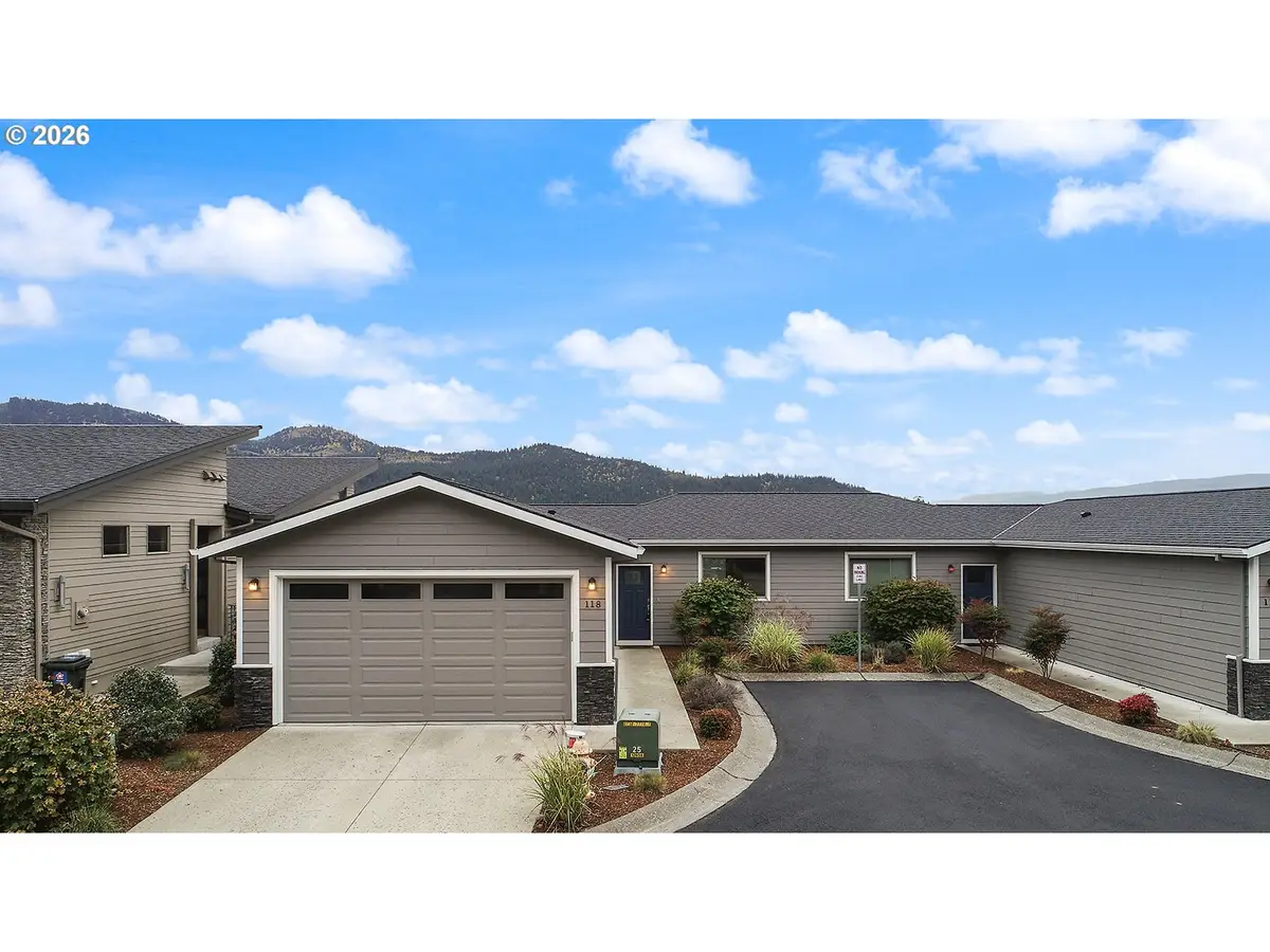 118 Ingram Pl, White Salmon, WA 98672 - #1