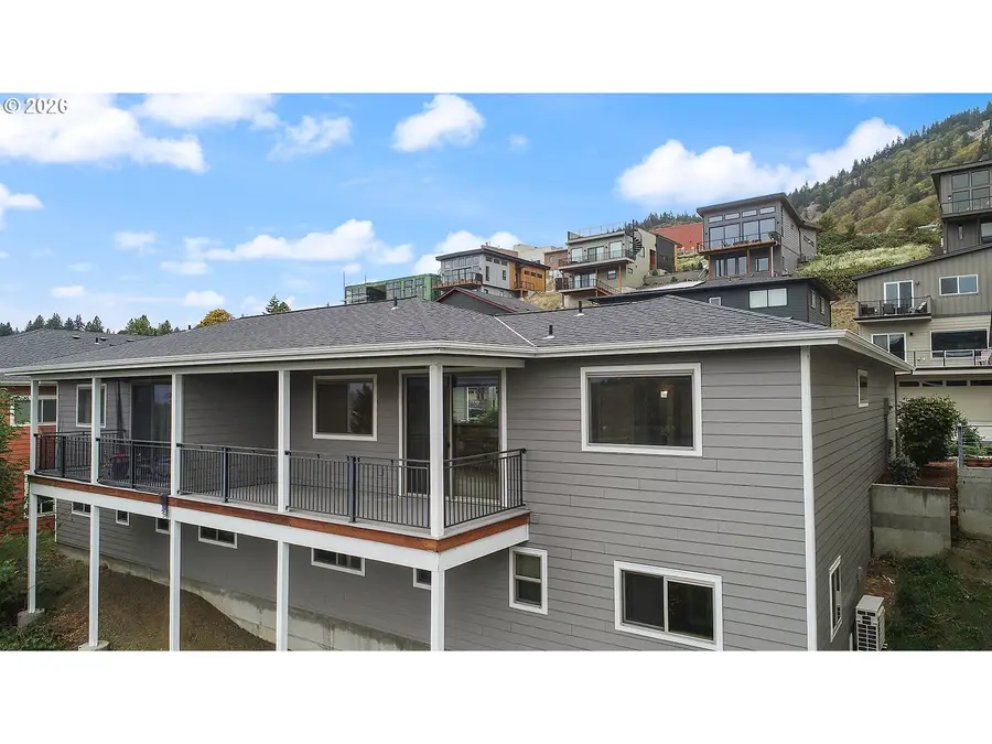 118 Ingram Pl, White Salmon, WA 98672 - #3
