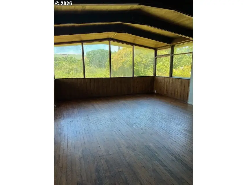 804 Evergreen Dr, Tillamook, OR 97141 - #2