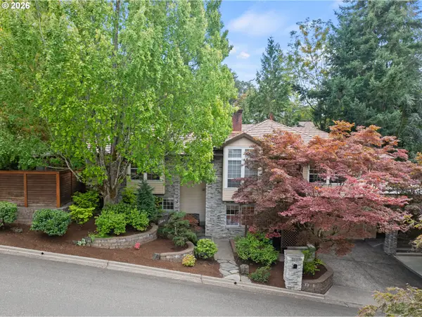 3600 Spring Ln, LakeOswego, OR 97035