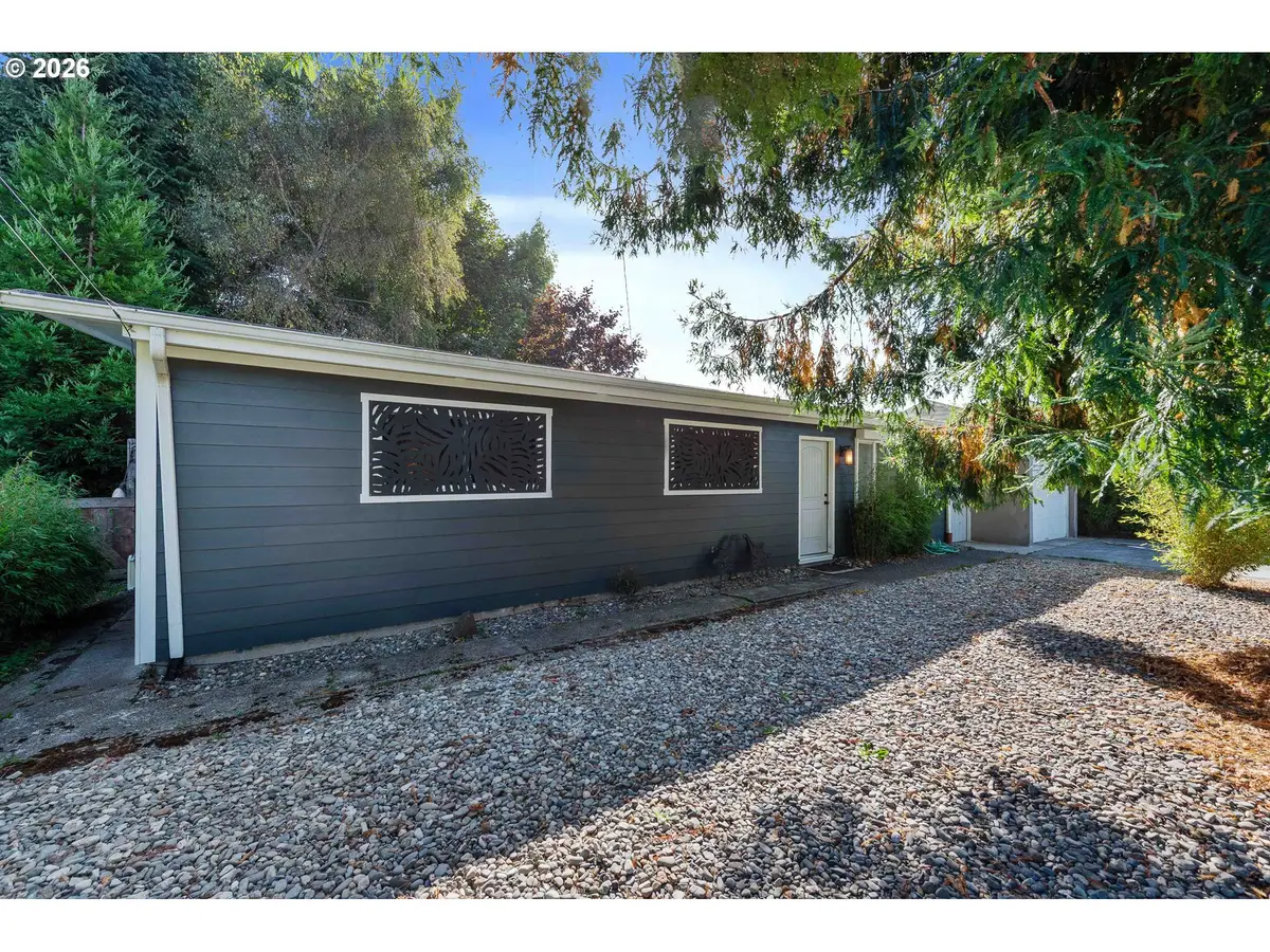 2730 33rd St, Coos Bay, OR 97420 - #1