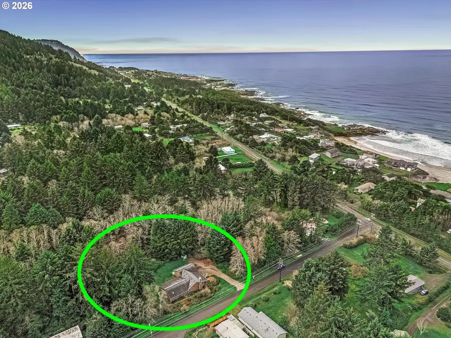 150 NE Starr Creek Dr, Yachats, OR 97498 - #3