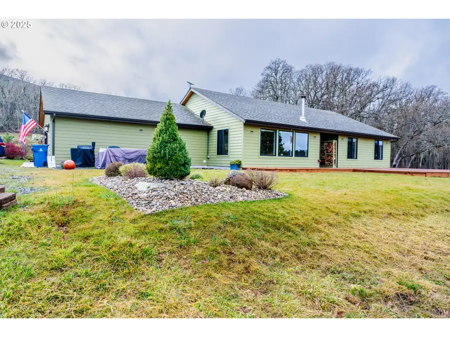 1070 Centerville Hwy, Lyle, WA 98635 - Image #2