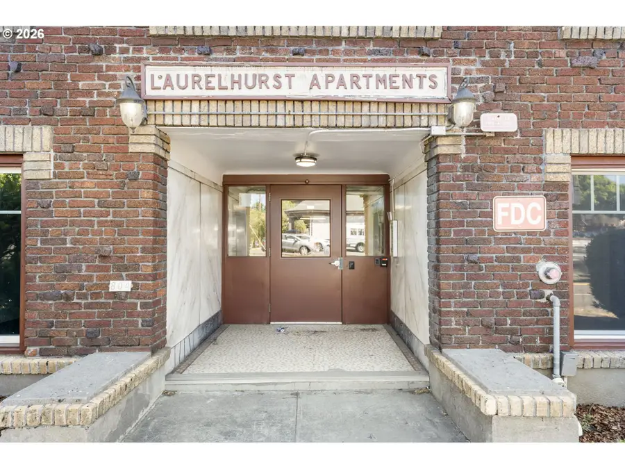 804 SE Cesar E Chavez Blvd #13, Portland, OR 97214 - #2