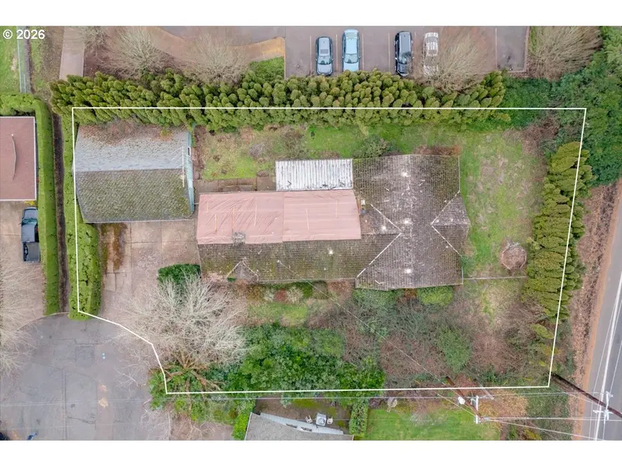 112 NE Green Ct, Albany, OR 97321 - #2