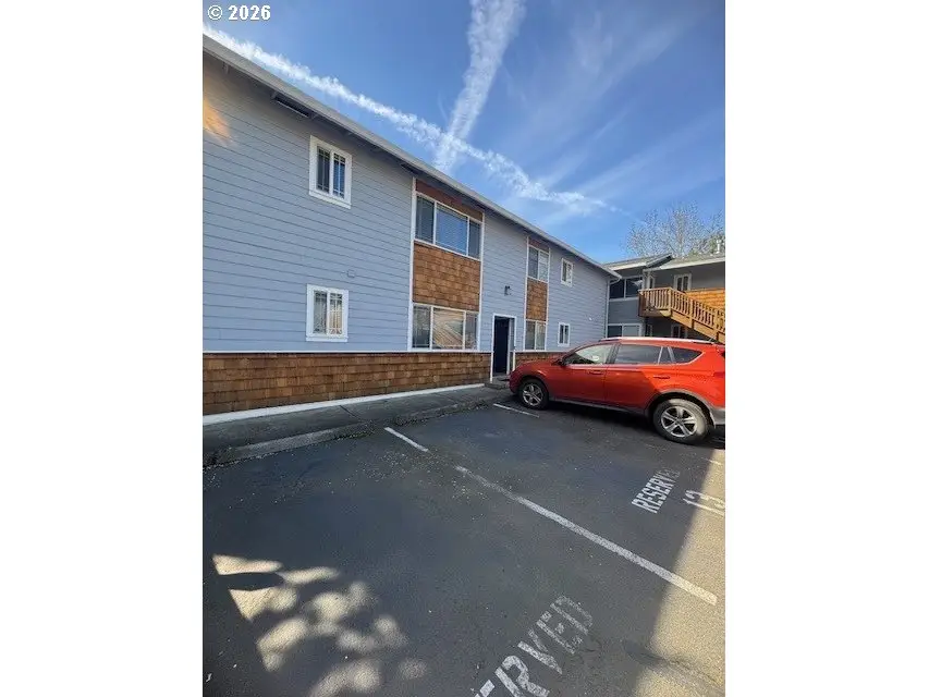 3925 SW Multnomah Blvd #201, Portland, OR 97219 - #1