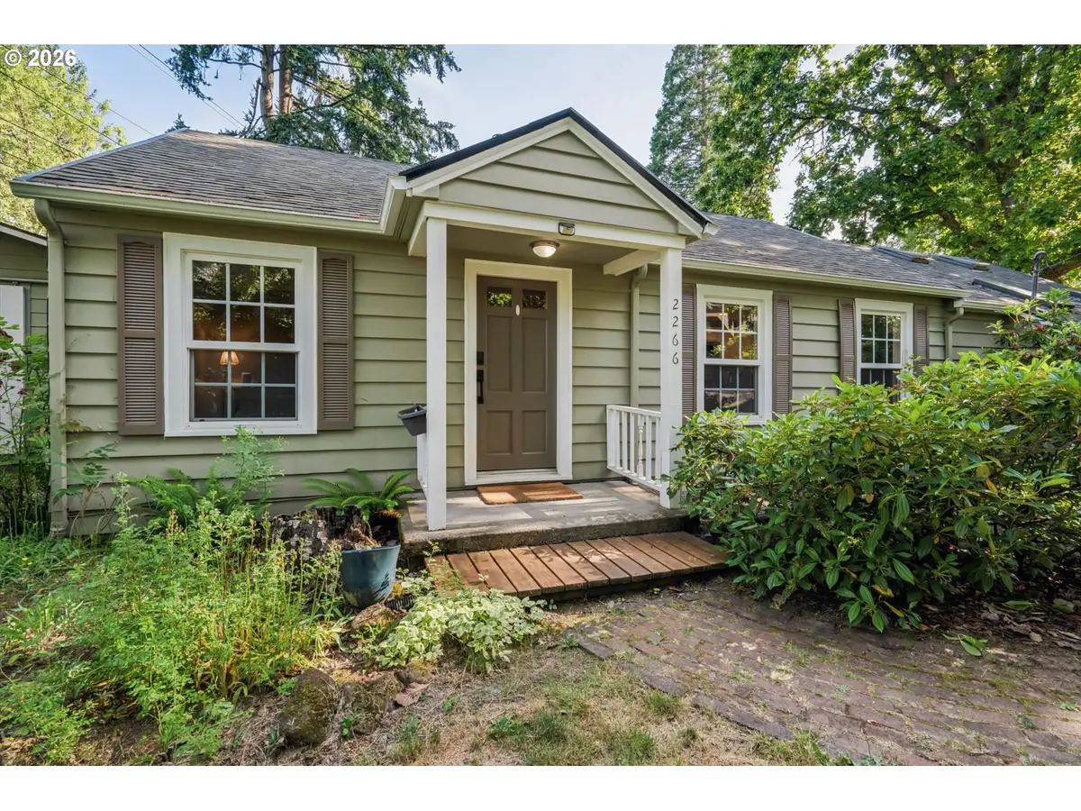 2266 SE Torbank Rd, Milwaukie, OR 97222 - #1