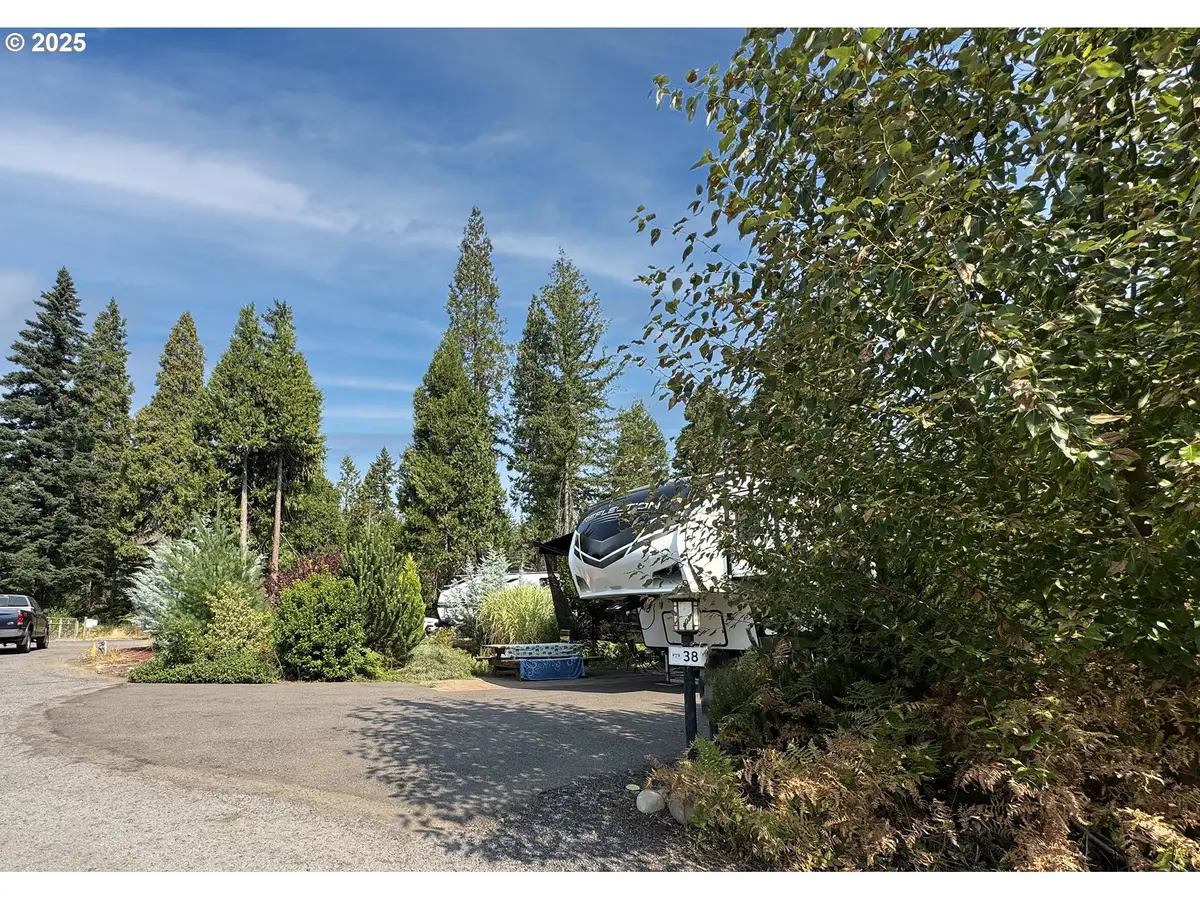 54432 Mckenzie Hwy #38, McKenzie River, OR 97413 - Image #1