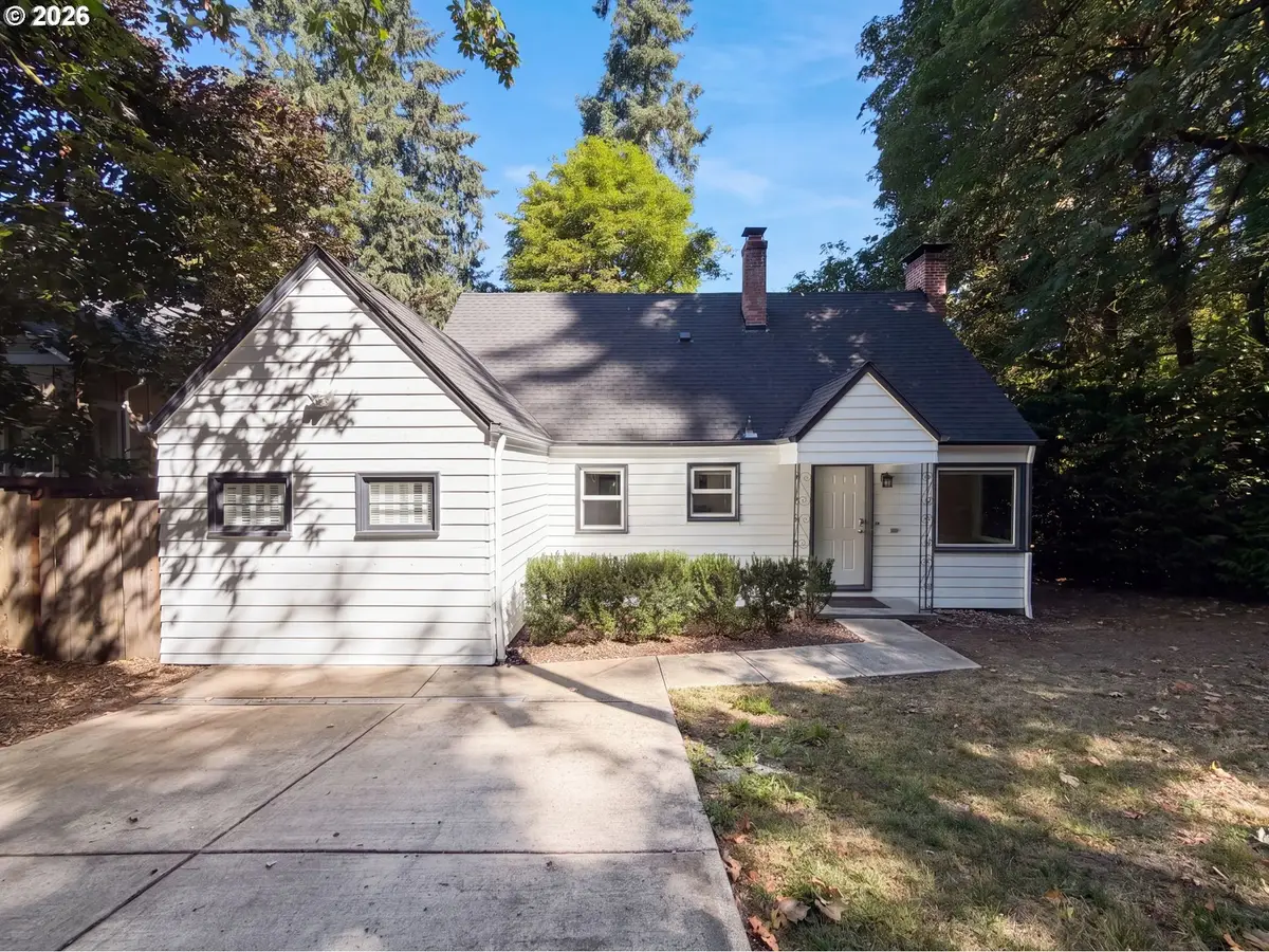 605 Ash St, Lake Oswego, OR 97034 - #1
