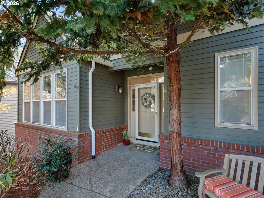 2130 Alpine Dr, West Linn, OR 97068 - #2