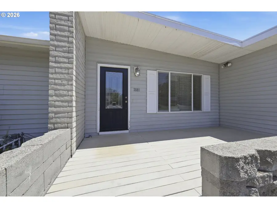 2501 Stratford St, Eugene, OR 97404 - #2