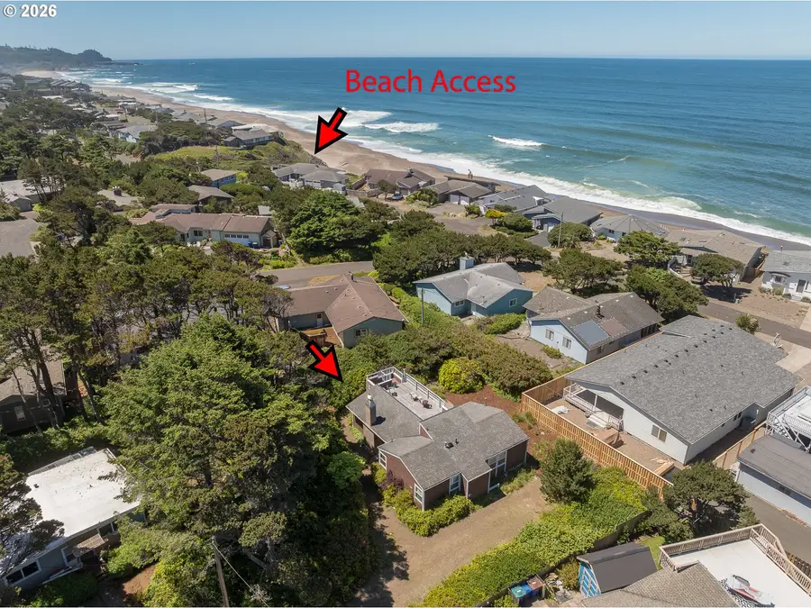 330 El Rotundo Ave, Lincoln Beach, OR 97367 - #2