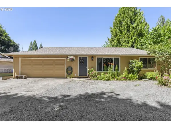 1814 Redwood Ct, ForestGrove, OR 97116