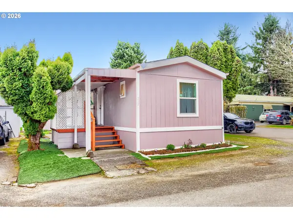 13401 NE 28th St #222, Vancouver, WA 98682