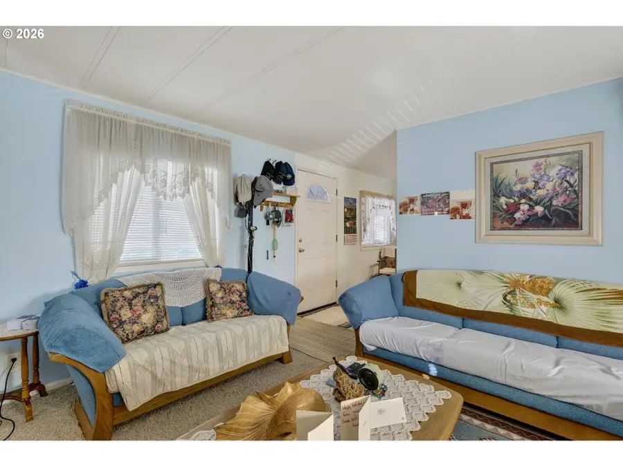 2710 SE Courtney Ave, Milwaukie, OR 97222 - #3