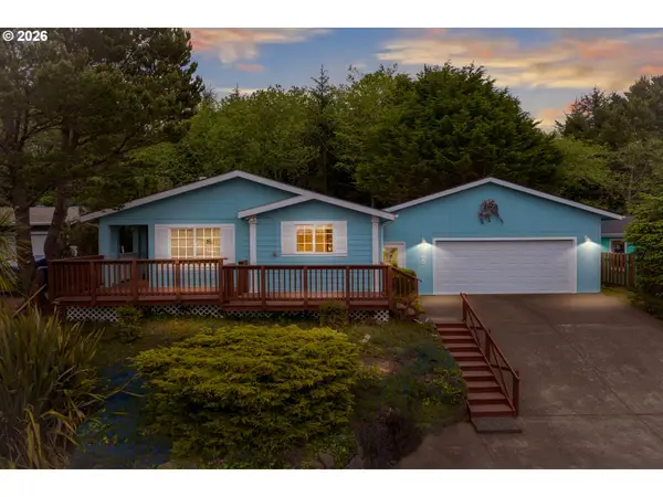 365 NE 70th Dr, Newport, OR 97365