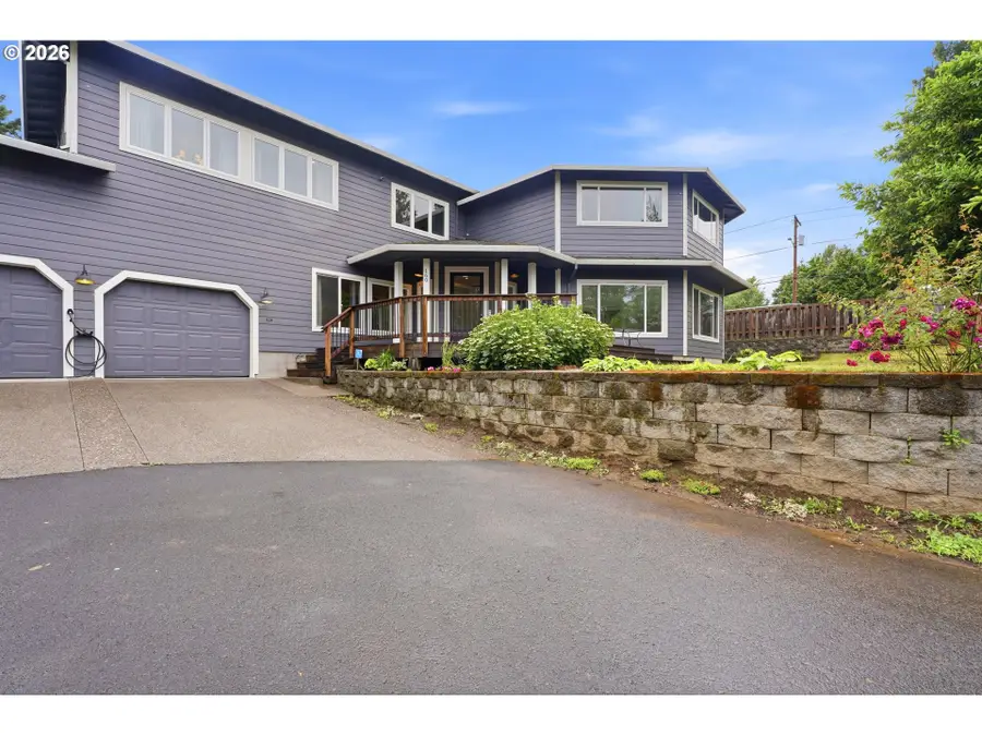 160 SE 19th St, Troutdale, OR 97060 - #3