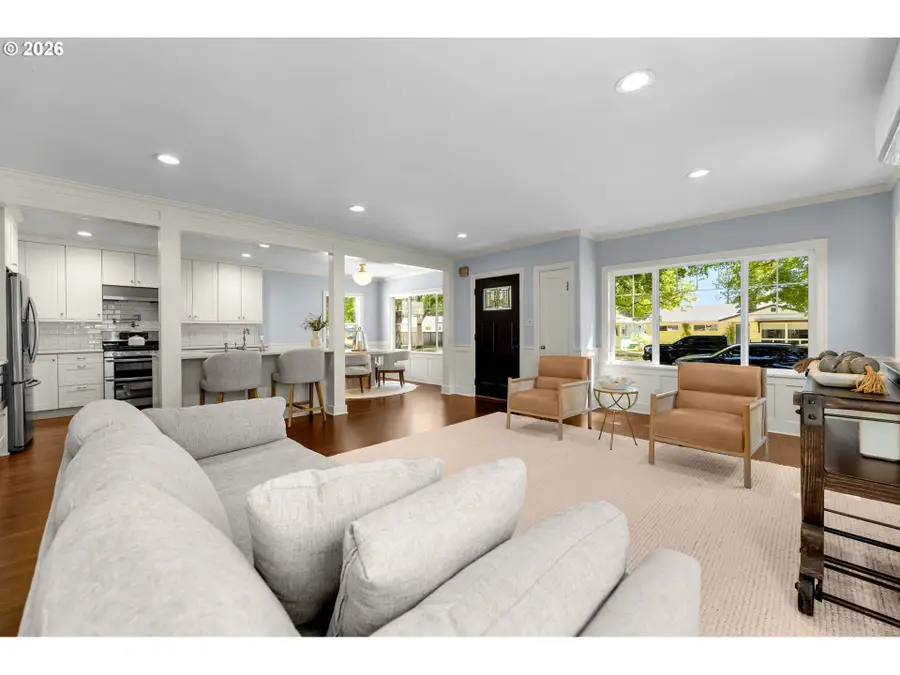 1729 23rd Ave, Longview, WA 98632 - #2