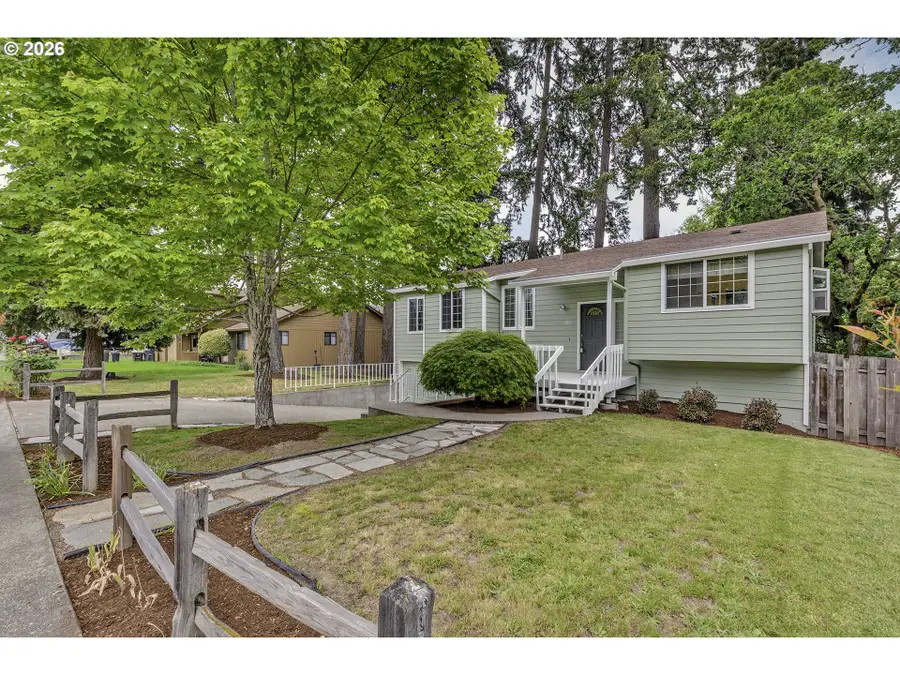 324 SE 30th Ave, Hillsboro, OR 97123 - #2