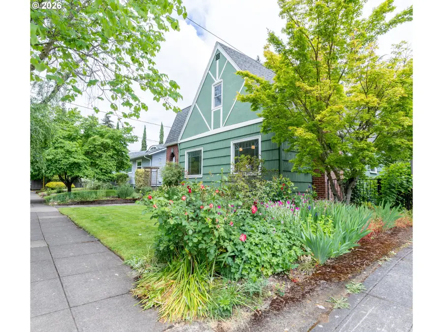 7421 N Jersey St, Portland, OR 97203 - #2