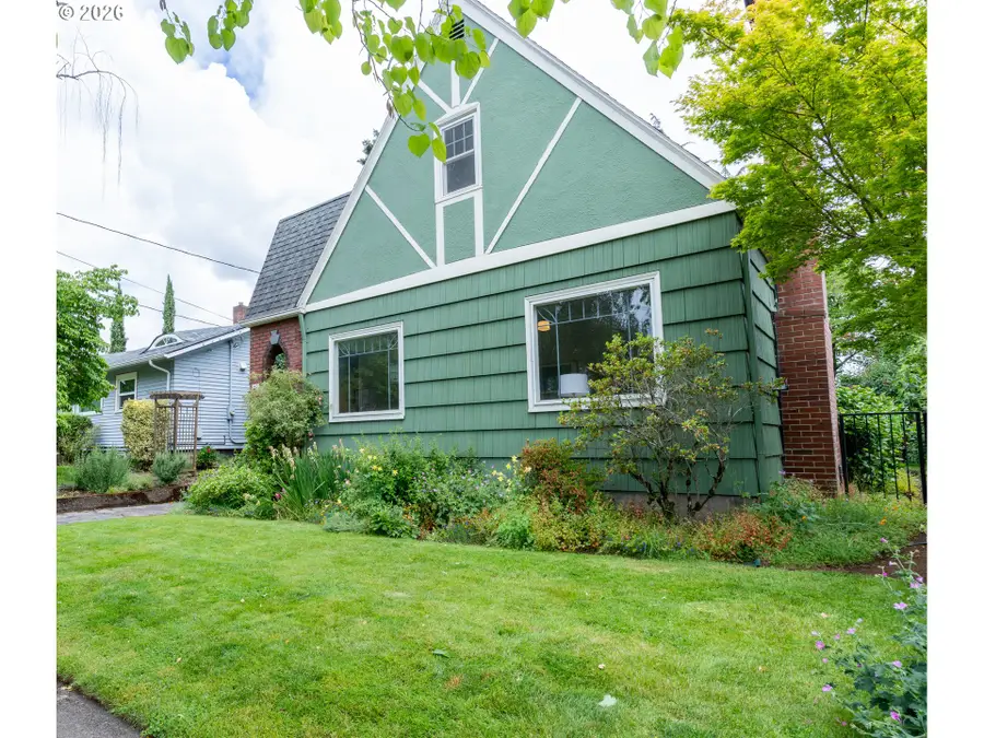 7421 N Jersey St, Portland, OR 97203 - #3