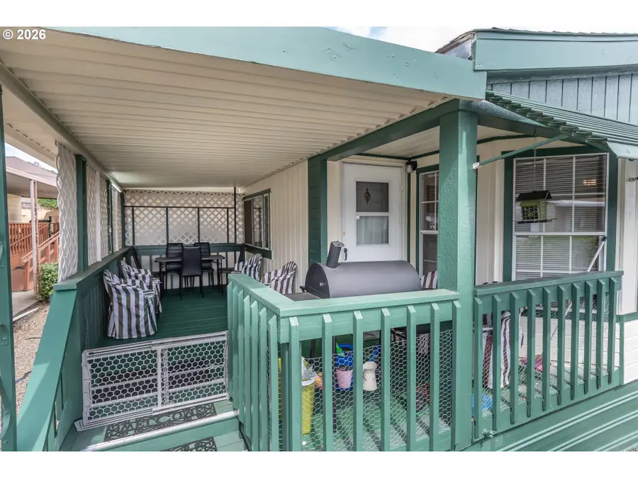 608 Shadow Ranch Ln, Roseburg, OR 97470 - #2